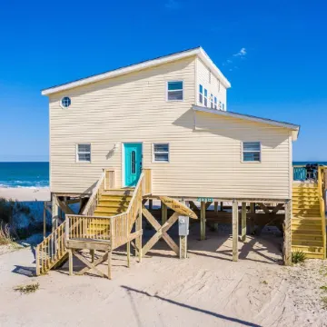 "Island Time", Peaceful 5BR Oceanfront Cottage