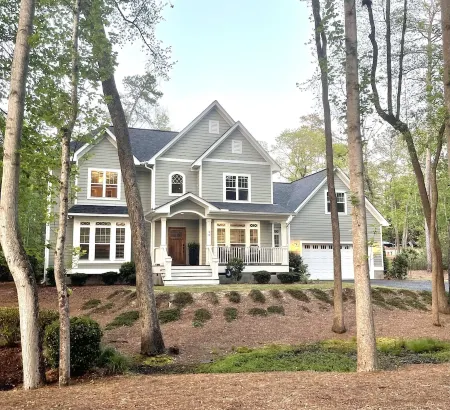 Newly updated home near Pinehurst resort & No. 2 clubhouse!