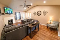 Renovated 3BR2BA home near bike trails and Brewery