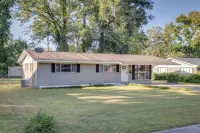 Close to Ulm & Meta, Pet Friendly, Fiber Internet, Carport! - 3-Star