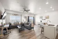 The True Badger Honey House Hotels in Ephraim