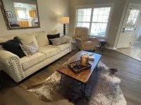 Faytown Cozy! 4 miles to UofA and DT Fayetteville