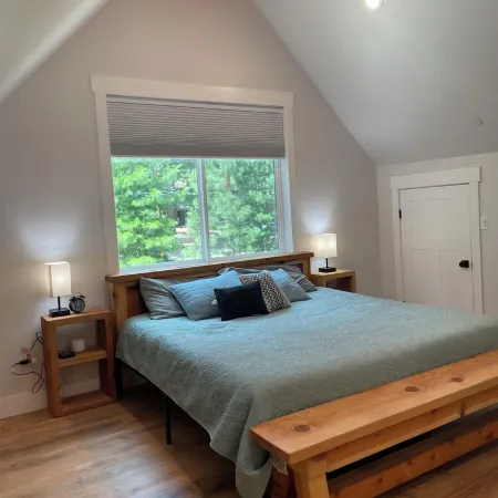 Family Lake House Steps from Rec 1 with Beach and Lake Access
