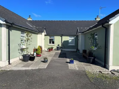 Modern, peaceful cottage with sea & mountain views Hotels near Causeway Coastal Route