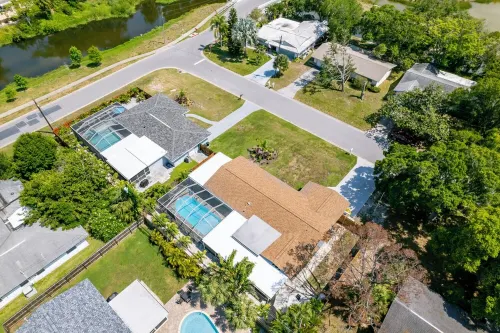 Private Heated SaltWater Pool & Hot Tub 3-Bdrm Home in Harbor Bluffs Paradise