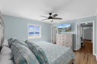 BEACHFRONT!!! Recently Updated 2 Bedroom 2 Bath  Condo - 2-Star