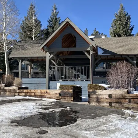 Beautifully remodeled, spacious Frisco condo directly overlooking Lake Dillon..