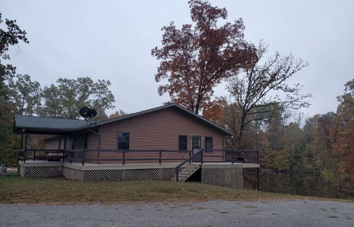 Hilltop Retreat 2: Spacious, pond-front home for 12 near wine trail!