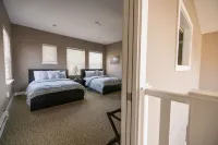 Comfort and Convenience in Downtown Sitka - Suite A