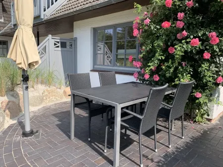 Bright apartment with direct access to the garden Отели в г. Санкт-Петер-Ординг