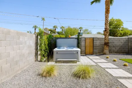 Lux Boho | Renovated | Family Friendly Home near Biltmore Отели рядом с достопримечательностью «Пистева Пик»