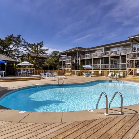 Corolla Oceanside Condo Just Steps from the Beach - Sleeps 6