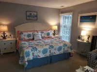 Wildlife Watching! Lagoon & Golf view, beach gear incl! 2 outdoor patios.