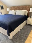 Heart of Jamestown, In town location, 3rd floor suite, B&B style with King Bed