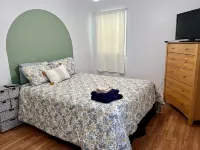 InstaWorthy Spa Oasis ~ Hot Tub ~ KING Adjustable Base Bed ~ 15Min to Beach