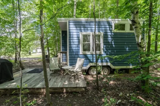❤️Tiny house THOW in woods -odorless compost toilet NEW-hot tub