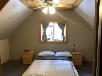 Lake Tahoe 4 Bed 2 Bath Cabin Close to Lake Hotels in Carnelian Bay