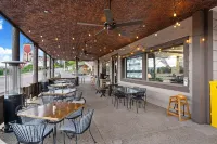 Glieden Lodge Luxury Condo @ the Historical Grand View on Bigfork Bay