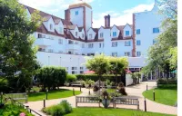 Montauk Manor -1 BR 925 sq. ft. loft in resort overlooking Block Island Sound