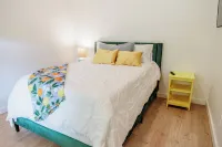 Glam, Cozy Chateau by Horsehead Lake Wedding Venue, Atv & Hiking, University