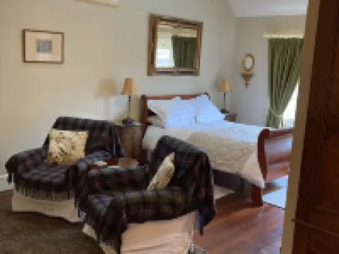 Charming Rural Farmhouse Cottage Hotels in Lanark