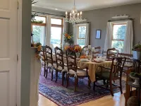 Gentleman’s Farm Mountain Views Gourmet Kitchen Fire Pit Hike Ski Sleep 10 Pets!