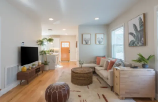 Airy Downtown 1BR w/ Parking