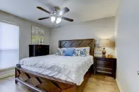 "Sunsets on Hamilton" Lakefront Condo!