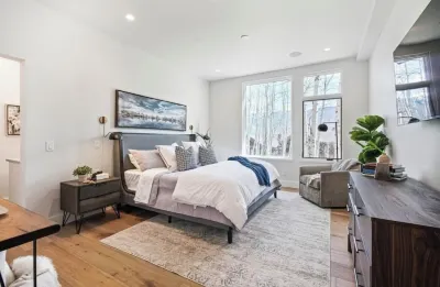 BRAND NEW beautiful Luxury home with Modern touches in charming Silverthorne