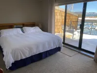 Beautiful view clean and comfortable Hotel in zona Tallac Historic Site