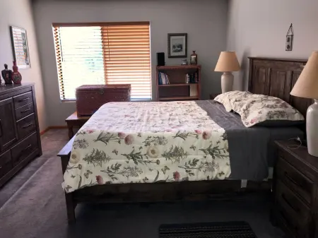 House of the Rising Sun-A taste of Europe in Arizona! Отели рядом с достопримечательностью «Белл Рок»