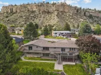 Montana Mansion: Theater, Gym, Arcade, Billiards