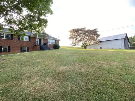 Charming Jefferson City Retreat