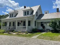 Come Stay with us and Witness the Majesty of Our Mountain Foliage.