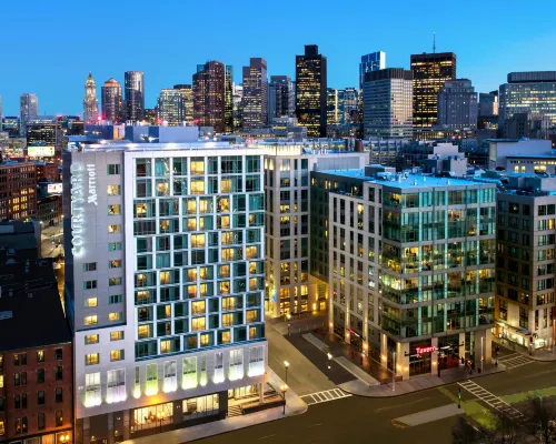 Courtyard by Marriott Boston Downtown/North Station Отели рядом с достопримечательностью «Музей Конституции USS»