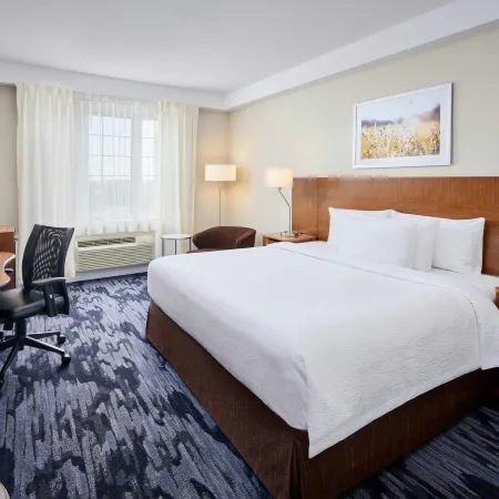 Fairfield Inn & Suites Ottawa Kanata
