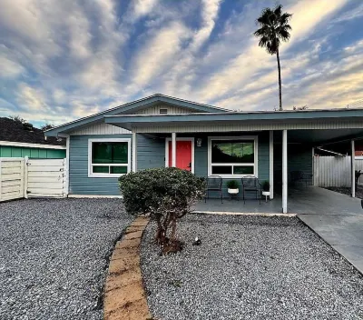 Charming 2-bedroom country house  with, spectacular patio and pergola 에덴부르그 스케닉 웨트랜즈 & 월드 버딩 센터 주변 호텔