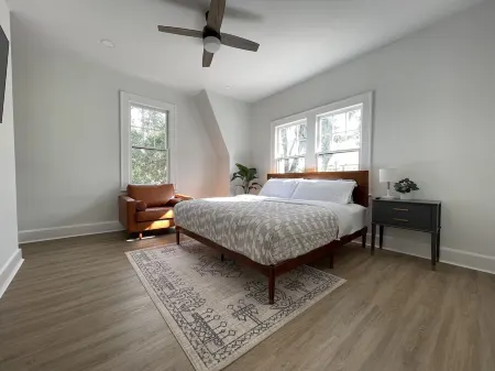 Renovated Dutch Colonial Home in Ocala ❤️ + Pet Friendly Отели в г. Окала