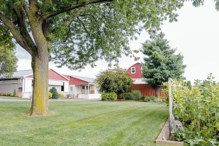Spacious & Quiet Amish Farm Stay - 16+ Guests