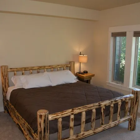 Beautiful Trail Creek Springs Townhome Jackson/Yellowstone/Grand Teton Отели в г. Виктор