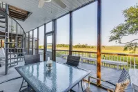 Spacious Home Close To Everything For Families and Vacationers. Hotels near Roper Mount Pleasant Hospital Chapel