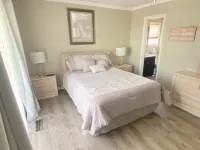 Spacious Condo! Great Beach and Location! Awesome Sunsets! Linens provided!