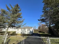 Cozy home 5 minutes to shopping center, HC college, 2 kitchens, 2 living rooms