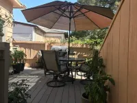 Cozy Native American Village! HOT TUB! PET FRIENDLY!Fenced-in yards!
