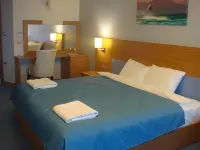 GOLDEN PALAS HOTEL Hotels in 
