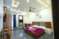 Radha Krishna Spiritual Stay Hotels in Sunrakh Bangar