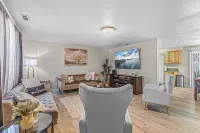 Beautiful & Comfortable Home in Central Point Hotels in Central Point