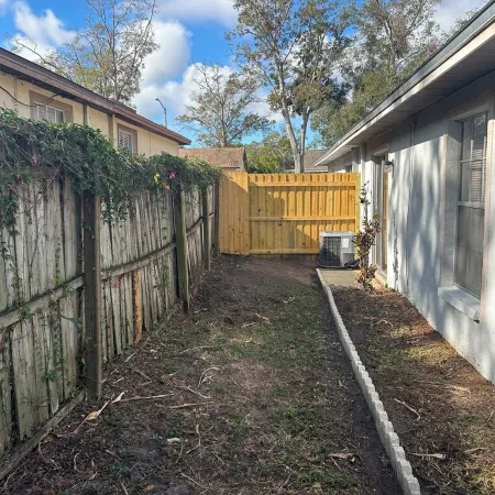 Escape to this charming villa in picturesque Palm Harbor. With 2 cozy bedrooms.