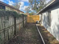 Escape to this charming villa in picturesque Palm Harbor. With 2 cozy bedrooms.