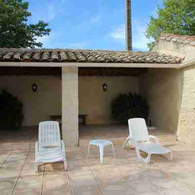 Uzès: "L'Olivier" Apartment in a Country House, 10 Minutes on Foot from downtown—July Discount Hotel Exterior